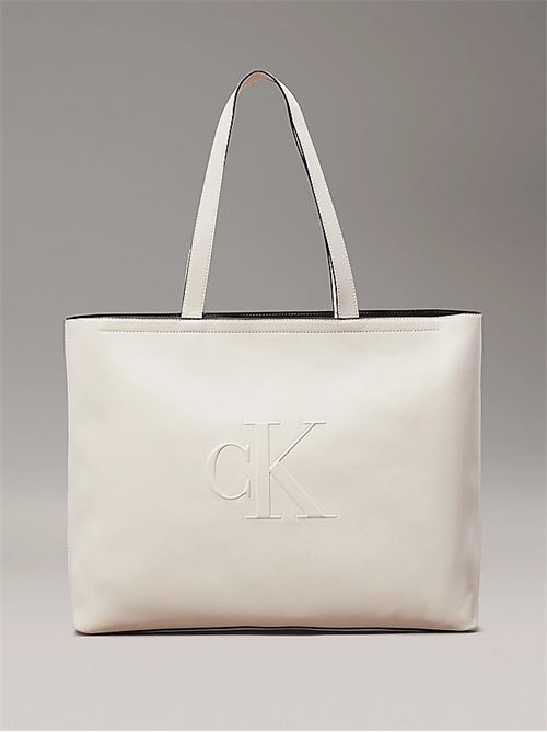 sculpted slim tote34 deboss CALVIN KLEIN JEANS | K60K612724PAS